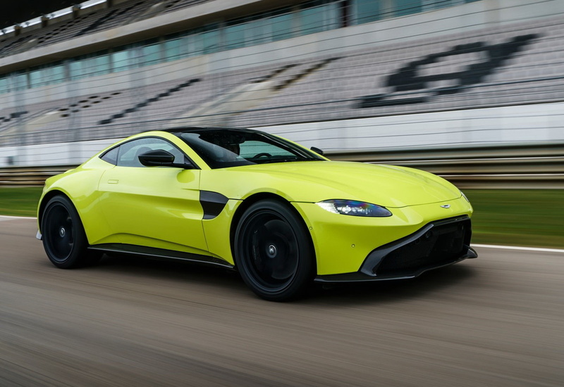 road, 720P, land vehicle, martin, motion, sport, speed, day, car, racecar, blurred motion, vantage, yellow, essence, no people, motor vehicle, built structure