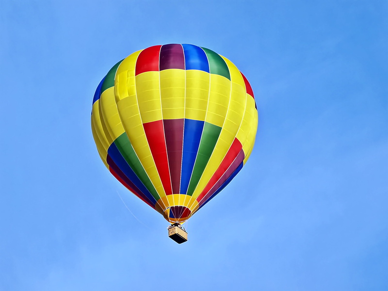 hot Air Balloon, balloon, recreational Pursuit, technology, nature, live, multi Colored, helium, blue, air, pattern, outdoors, yellow, sky, hot, air Vehicle