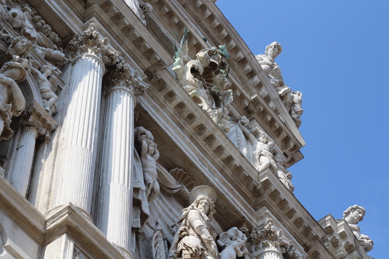 outdoors, handrail, built structure, column, art and craft, temple, tourism, government, steeple, building exterior, the past, monument, archaeology, human representation