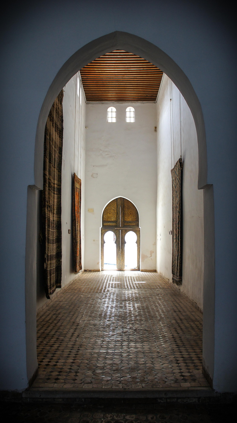 arabic, entrance, the past, house, day, no people, history, architectural column, 4K, arched, sunlight, arch, light, absence, building, morocco, corridor