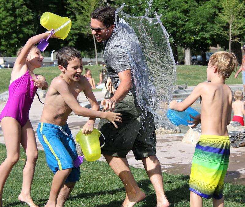 man, young, leisure activity, summer, 4K, positive emotion, outdoor, people, playing, cheerful, together, males, refreshment, boy, family, happy, care