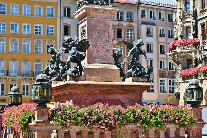 city, no people, nature, munich, statue, figure, marienplatz, plant, human representation, outdoors, marian column, 4K, day, residential district, artwork