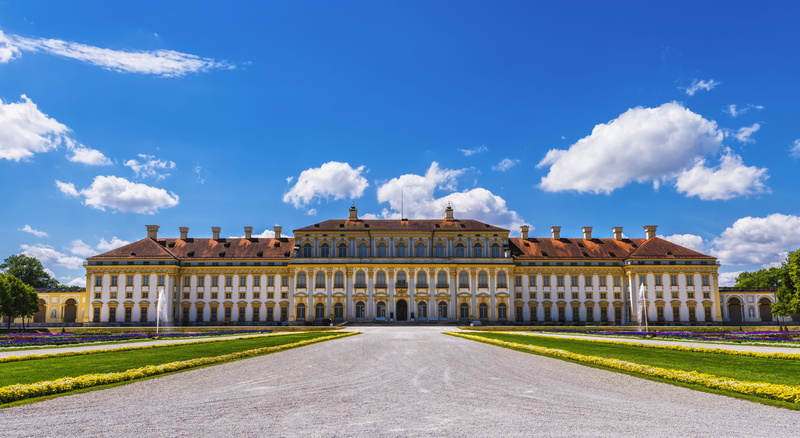 near, outdoors, powerful, sky blue, imposing, schleissheim palace, oberschleißheim, city, brown, nature, government, facade, 8K, white, history, schleißheim