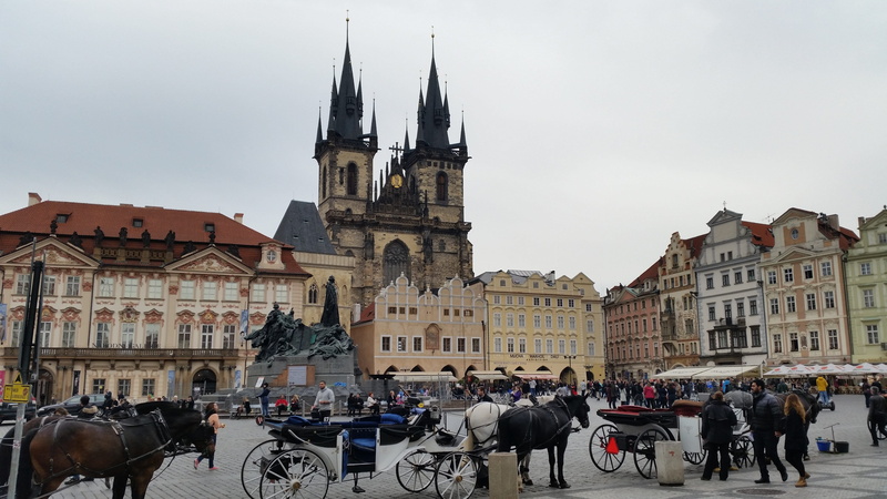 palace, near, czech, Prague, Bohemia, town, spire, place of worship, sky, travel destinations, horse, domestic, history, travel, Old Town, building exterior