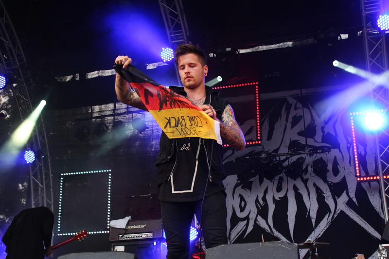 heavy metal, illuminated, stage - performance space, person, music festival, guitarist, stage, festival, photo, man, young men, event, real people, concert