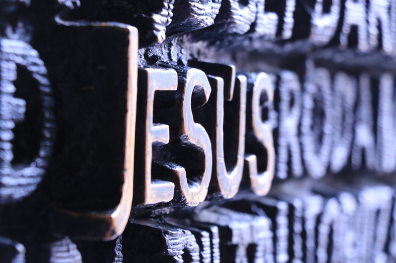 christi, close-up, machinery, outdoors, jesus, bible, no people, pattern, hanging, in a row, day, nature, place of worship, faith, christ, word, 5K, black color
