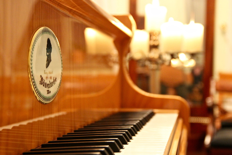 close up, music, keys, clock, piano keys, arts culture and entertainment, grand piano, musical equipment, musical instrument, absence, piano, play, indoors