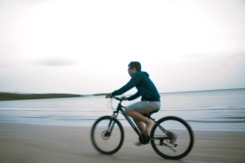 faster, cepat, riding, side view, lifestyles, full length, pantai, water, banten, sport, beach, sand, one person, ujung kulon, fast, sky, real people, horizon over water
