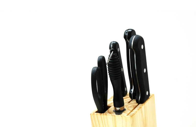 still life, metal, knife, no people, arrangement, 2K, in a row, work tool, indoors, high angle view, close-up, black, white background, studio shot, variation
