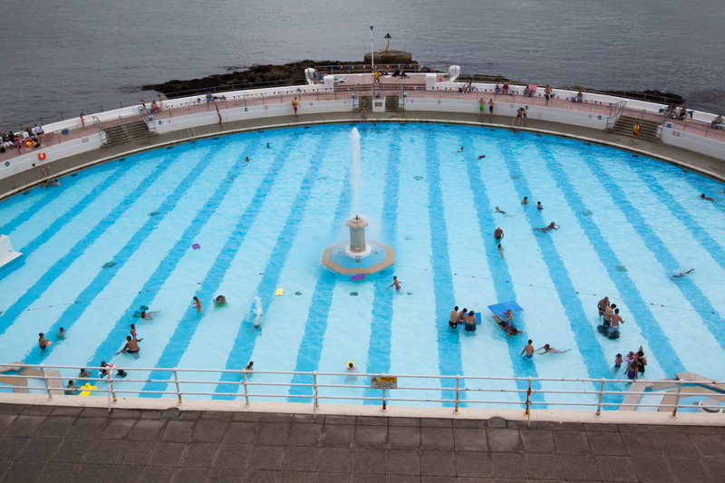 travel, vacations, representation, building exterior, sea, swimming Pool, water, 4K, turquoise colored, england, day, blue, men, travel destinations, human representation