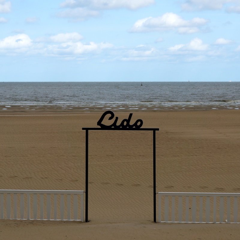 beaches, water, tranquil scene, beach, scenics - nature, door, outdoors, tranquility, communication, sky, no people, horizon, lido, sea, cloud - sky, beauty in nature