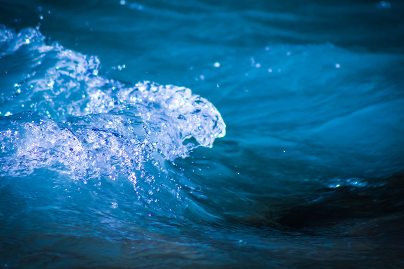 blue, 5K, motion, no people, selective focus, focus on foreground, aquatic sport, day, parco botanico friuli " cormor", close-up, sport, flowing water