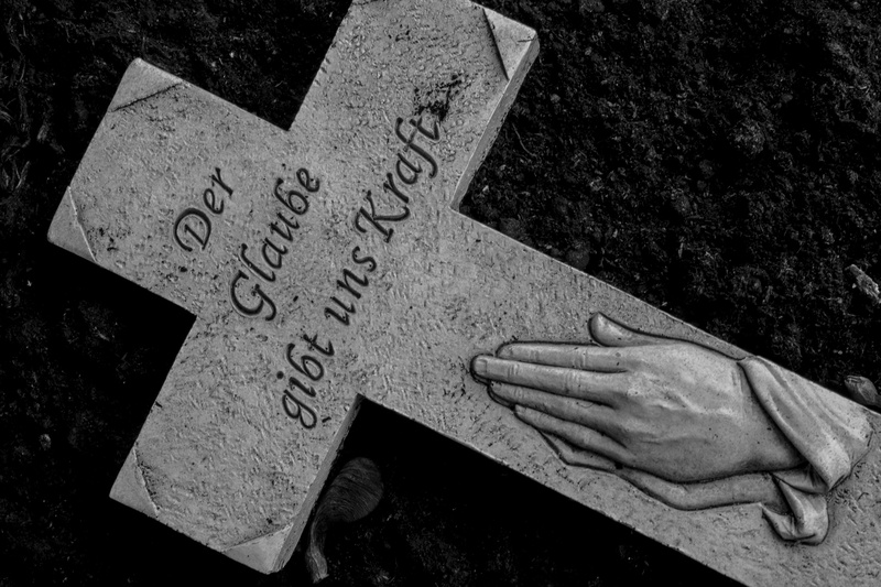 rock carving, gods acre, dead, cross, close-up, script, 2K, faith, emotion, atmosphere, high angle view, silent, religion, day, western script, non-western script