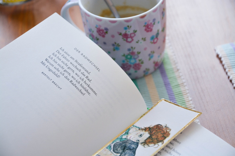 bookworm, 4K, food and drink, mug, book, no people, bookmark, western script, table, read, selective focus, high angle view, literature, still life, girl