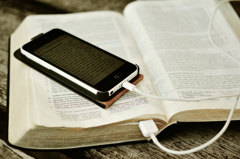 bible, portable information device, ipad, communication, table, mobile phone, business, paper, bible elsen, 5K, no people, personal accessory, global communications
