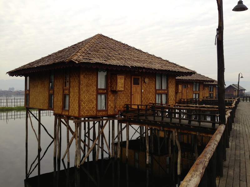 cabin, built structure, waterfront, residential district, water, pier, cottage, 2K, residence, building, stilt house, rural, day, nature, outdoor, inle lake