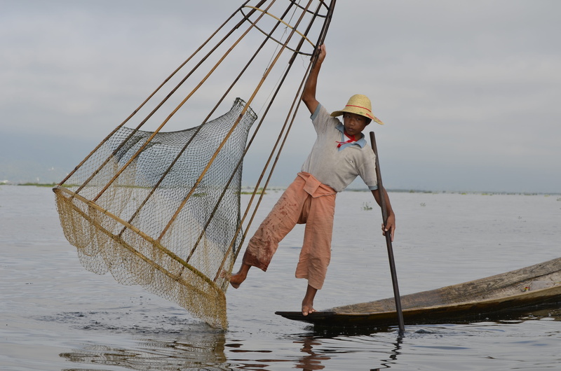 4K, beach, lifestyles, standing, day, nautical vessel, sea, full length, nature, fishing net, hat, fishing industry, Inle Lake, Fischer, barefoot, Myanmar