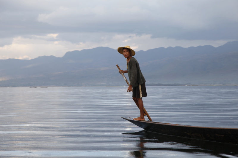 mountain range, outdoors, one person, nature, lifestyles, Burma, scenics - nature, 5K, asia, sky, real people, leisure activity, side view, Canoe, beauty in nature