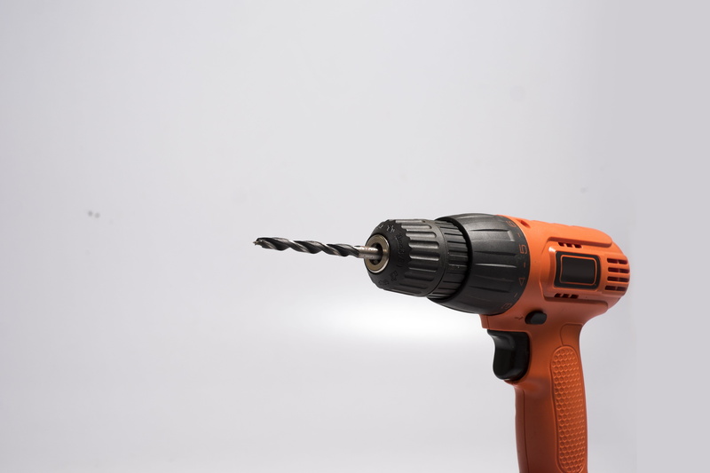 arts culture and entertainment, electrical equipment, 4K, electronics industry, hammer, black color, joiner, cable, proper, music, indoors, putty knife