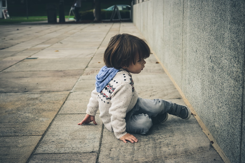 preschool, young, casual clothing, full length, sweatshirt, toddler, gray, jeans, little, focus on foreground, ground, caucasian, one person, boy, beige