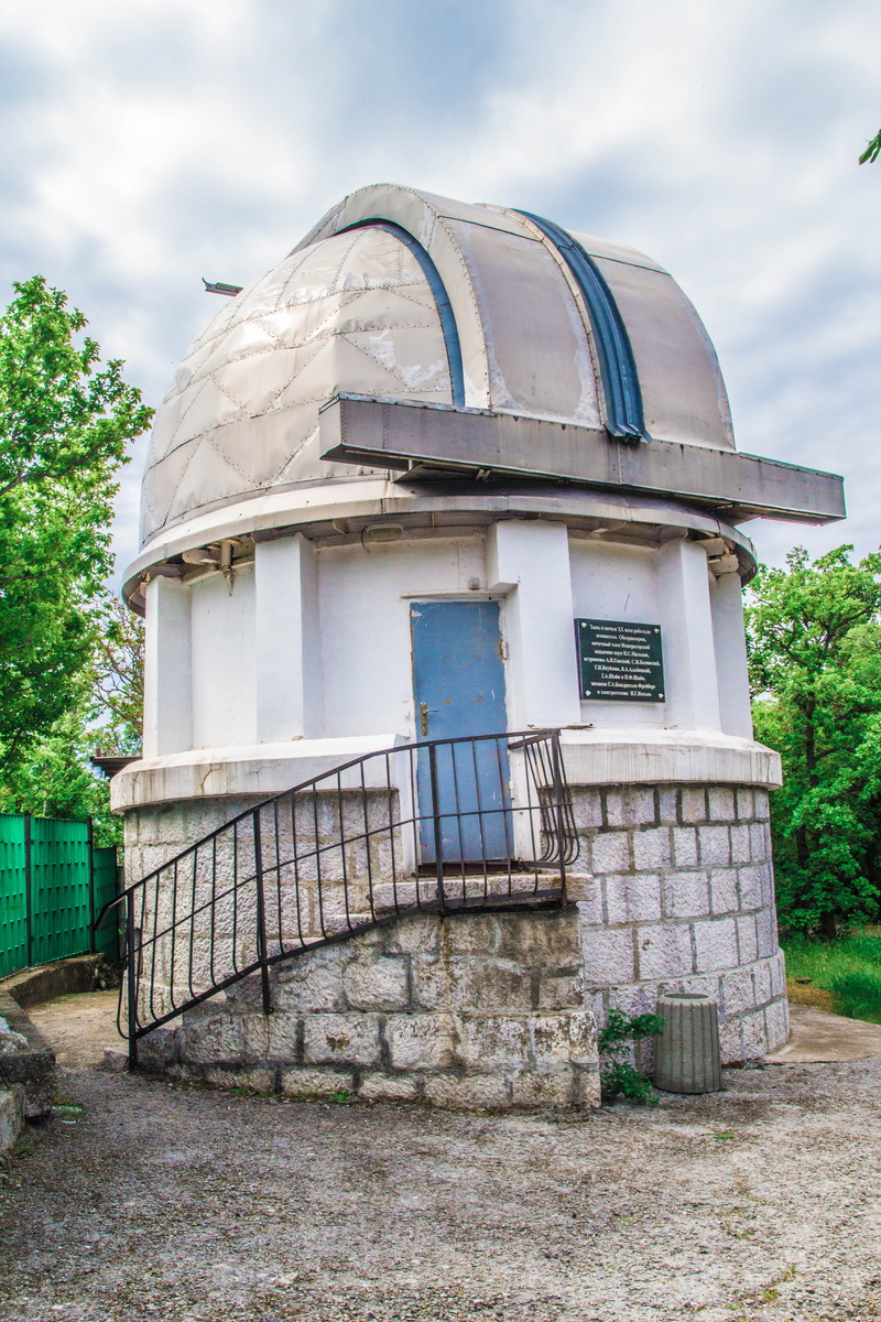 5K, plant, astrophysical station, nature, abandoned, old, field, wall - building feature, sky, building, built structure, railing, day, dome, low angle view