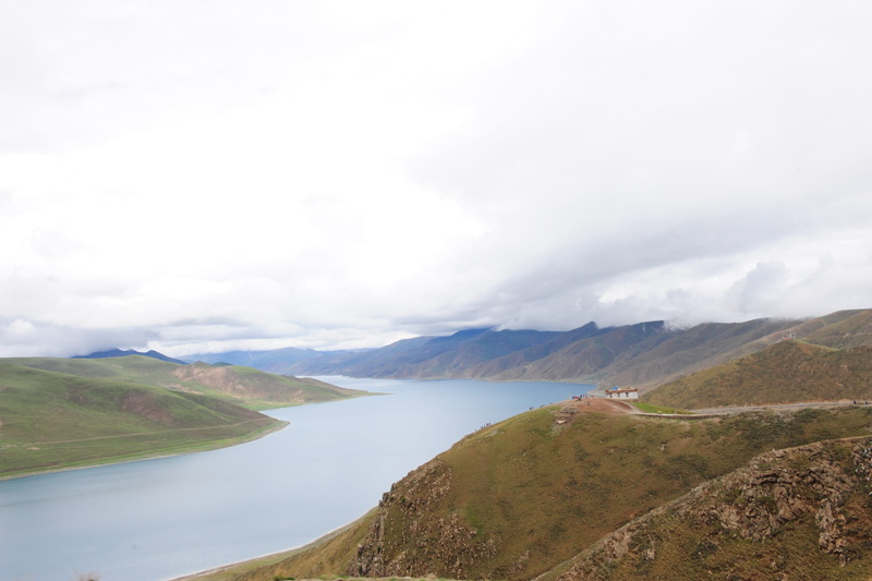 non-urban scene, environment, 2K, yamdrok tso, mountain range, tranquil scene, outdoors, beauty in nature, sky, landscape, scenics - nature, no people