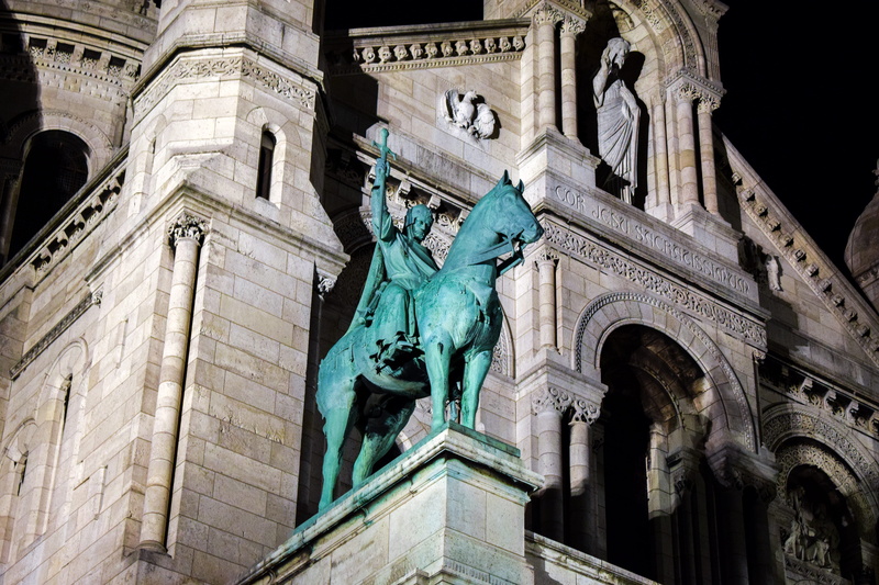 creativity, night, travel, history, monument, art and craft, low angle view, architecture, building exterior, france, architectural column, male likeness