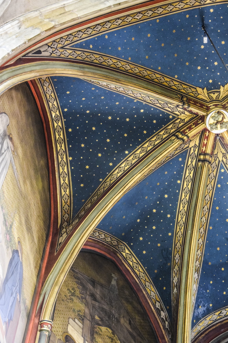 design, glass - material, prague, gold colored, 5K, no people, building, old, built structure, pattern, architecture and art, reflection, st. vitus cathedral