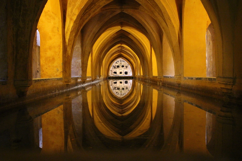 surface, architectural column, way, sunlight, historic, built structure, place of worship, old, construction, the past, cistern, structure, symmetry, in a row