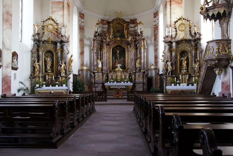 church pews, aisle, in a row, catholic, pew, altar, 2K, architectural column, spirituality, built structure, art and craft, architecture, belief, bench