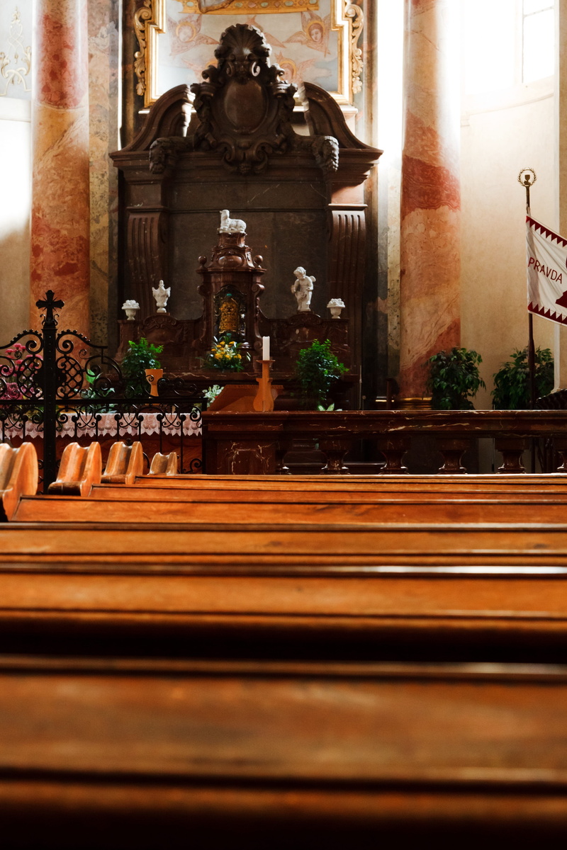 chapel, pews, representation, religion, statue, craft, built structure, pew, christian, 4K, church, religious, male likeness, belief, catholic, building
