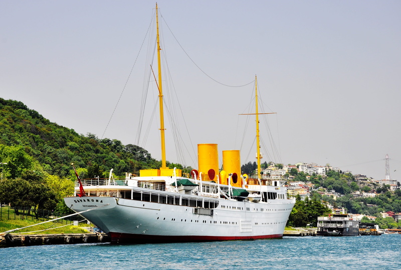 ship, sky, transportation, sailing, mode of transportation, waterfront, day, sailboat, sail, cruise ship, yacht, plant, clear sky, baloch, nature, marine