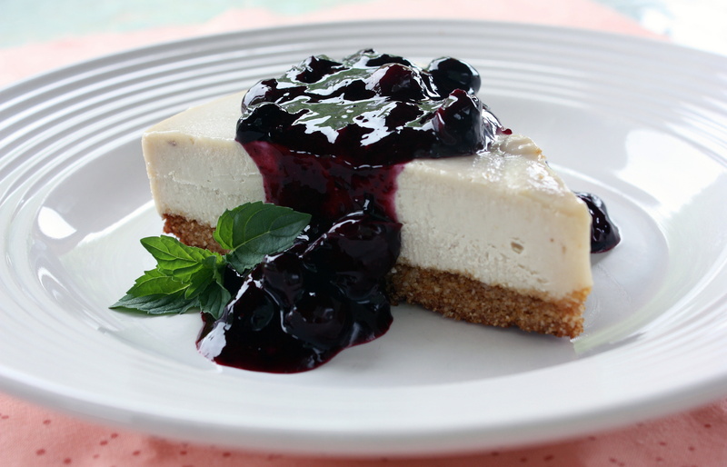 baked, cake, black, textile, 4K, dessert, leaf, Cheesecake, plate, blueberries, berries, herb, indoors, chocolate, indulgence, food and drink, freshness