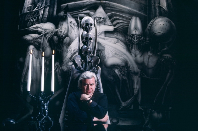 indoors, representation, Evil, statue, spirituality, Giger, human representation, casual clothing, fi, one person, artistic, fantasy, real people, sci