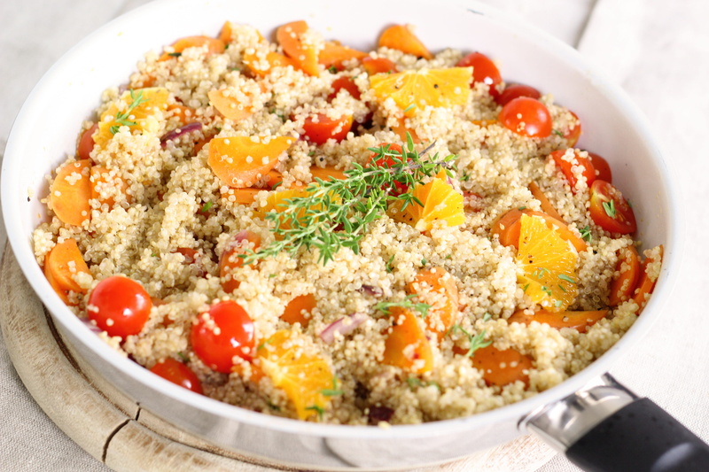 tomatoes, onion, ready-to-eat, bowl, vegetarian, healthy eating, freshness, piquant, quinoa, vegan, bright, studio shot, food, color, delicious, meal, eat