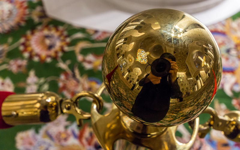 focus on foreground, united arab emirates, uae, brass, outdoors, silver colored, trumpet, sheikh zayed grand mosque center, canon, musical instrument, sheikh zayed grand mosque