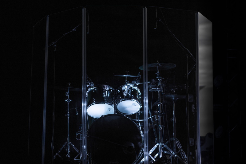 industry, sing, light - natural phenomenon, entrance, still life, concert, 8K, band, metal, arts culture and entertainment, worship, illuminated, dark