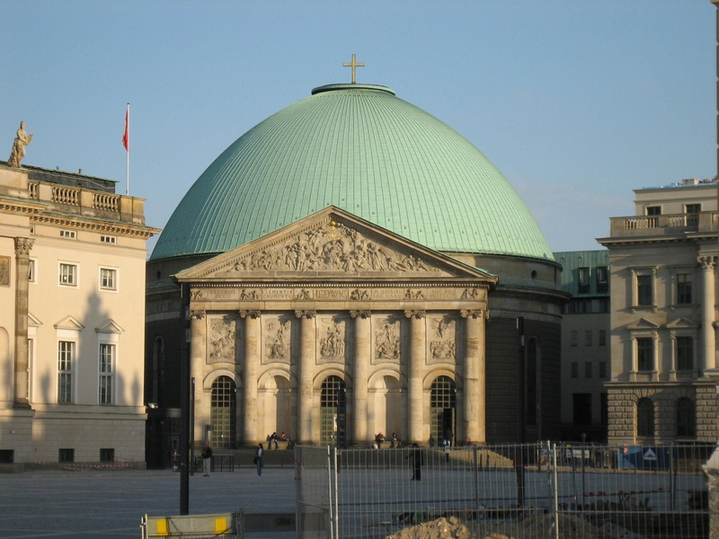 cathedrals, architectural column, clear sky, outdoors, incidental people, nature, churches, church, day, berlin, travel, the past, dome, government, tourism