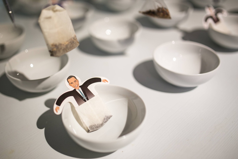 little, teabag, bags, obama, decoration, human representation, full length, cups, men, portrait, adults only, 2K, people, adult, high angle view, business