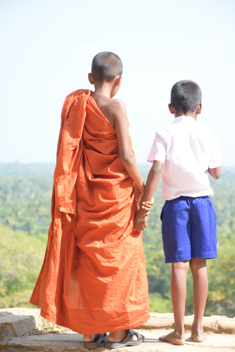 real people, males, nature, couple - relationship, buddhist, monk, lovely, kid, monk - Religious Occupation, rear view, childhood, Friendship, Monk, sky