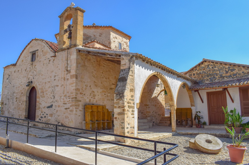 history, building exterior, city, pera oreinis, church, religion, nature, orthodox, street, old, christianity, wall, arch, tourism, outdoors, clear sky