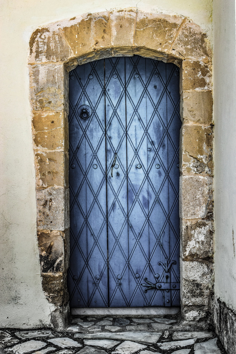 kato lefkara, closed, no people, cyprus, old, protection, entrance, wall - building feature, ornate, 5K, village, blue, wooden, church, house, glass - material
