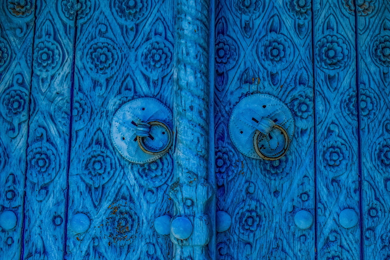 architecture, decoration, 5K, close-up, tile, village, blue, no people, handle, craft, exterior, indoors, traditional, house, old, wooden, full frame