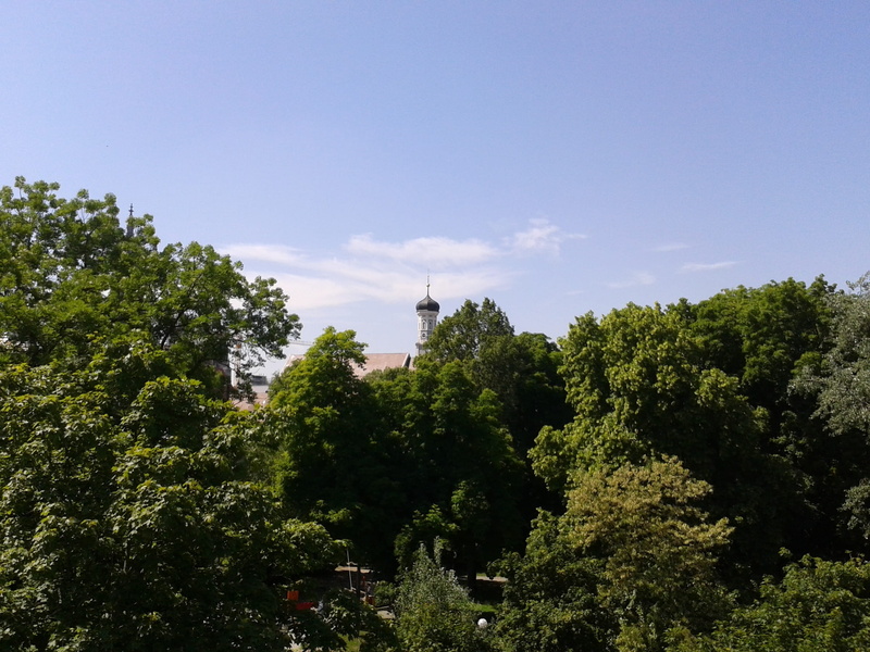 church, ulm, building exterior, tree, onion dome, clouds, summer, summer day, spire, nature, steeple, day, built structure, turrets, 2K, history, holy trinity church
