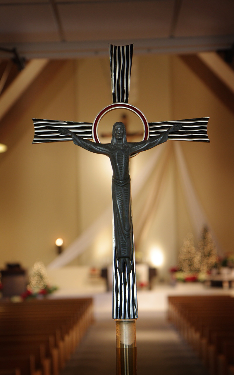 holy, christian, built structure, focus on foreground, domestic room, architecture, day, indoors, jesus, belief, selective focus, church, seat, table, procession