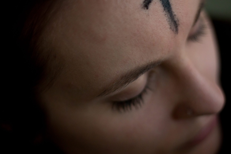 looking, depression - sadness, 5K, looking down, black background, s, human face, childhood, woman, one person, body part, ash, child, crying, human body part