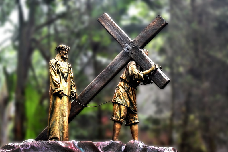 representation, standing, near, sculpture, carrying, no people, figurines, human representation, thorns, religion, station of the cross, creativity, blood