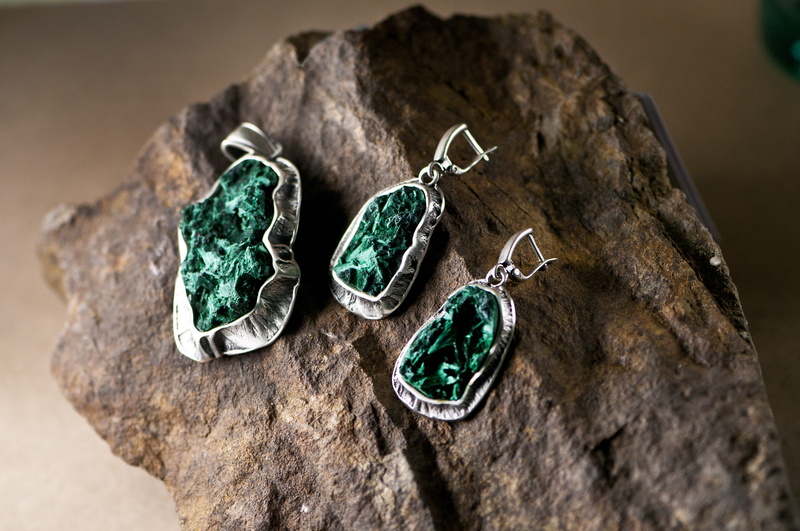 gemstone, stone, rock, ornament, pendant, wood - material, selective focus, russia, luxury, still life, diamond - gemstone, silver, malachite, wealth, jewelry