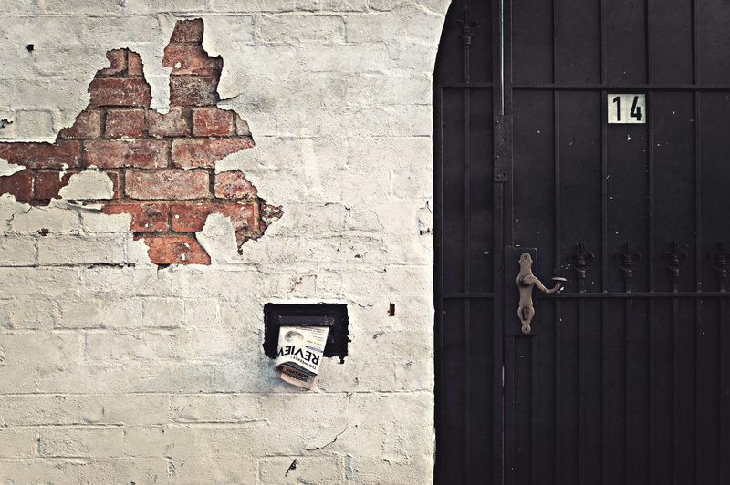australia, security, clothing, art, building exterior, graffiti, paddington, outdoors, protection, 5K, simple, housing, wood - material, lock, metal, no people