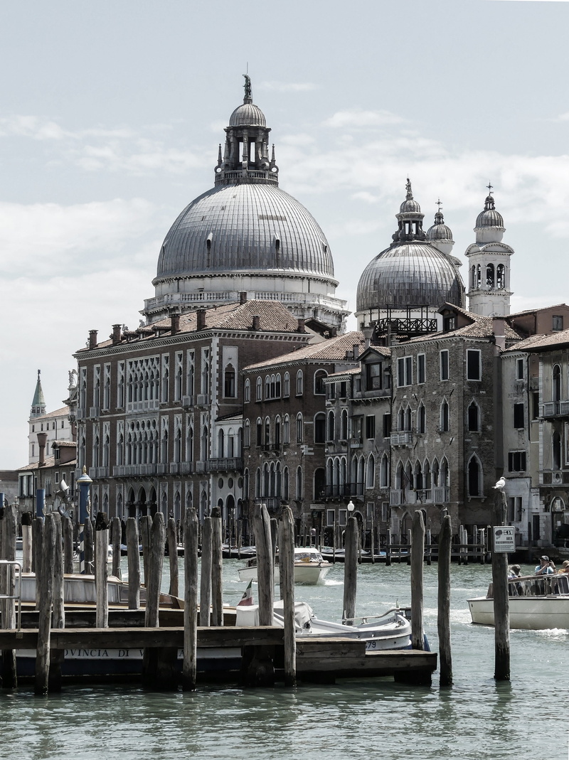 building exterior, world heritage, italy, nautical vessel, rialto bridge, water, la serenissima, travel, dome, channel, built structure, canal, lagoon